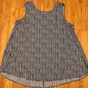 Flattering navy stripe top 3x